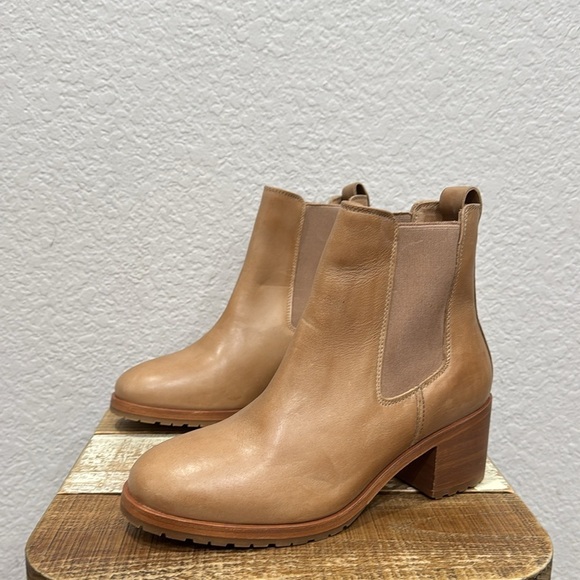 Nisolo Ana Go To Chelsea Boot Leather Almond Size 6.5 - Picture 4 of 6